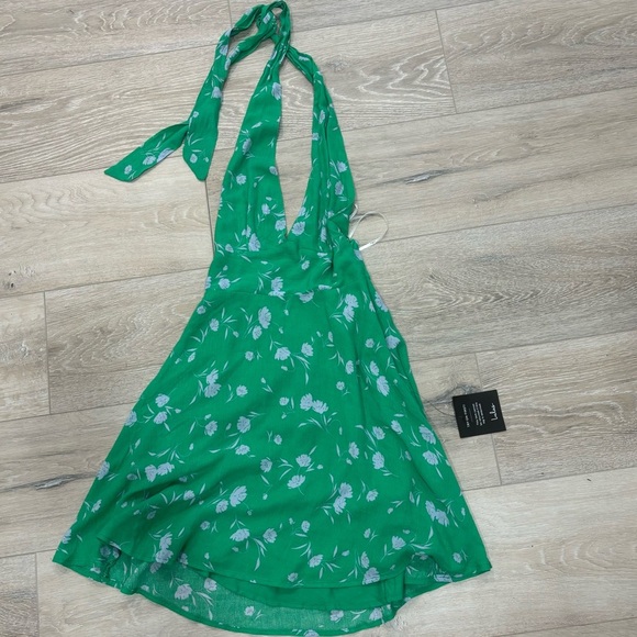 Lulus Dresses & Skirts - Lulu’s Halter Floral Mini Dress